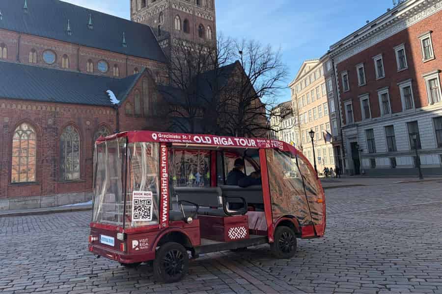 Riga: E-Bus-Tour durch die Altstadt mit Bier, Balsam oder Softdrink. Foto: GetYourGuide