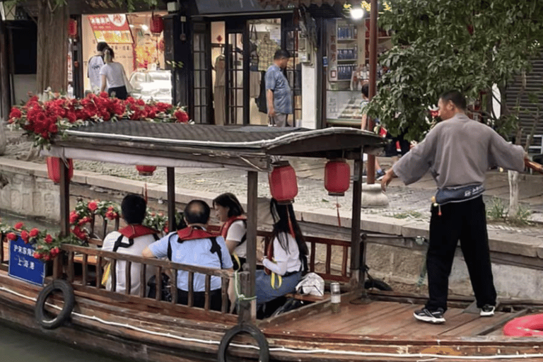 Tour Privado de 2 Días por el Skyline de Shanghái y el Jardín de SuzhouCon todas las admisiones