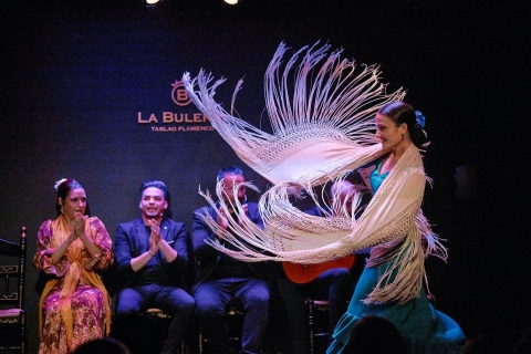Walencja: pokaz flamenco i kolacja w restauracji La BuleríaWalencja: pokaz flamenco VIP z kolacją w La Bulería