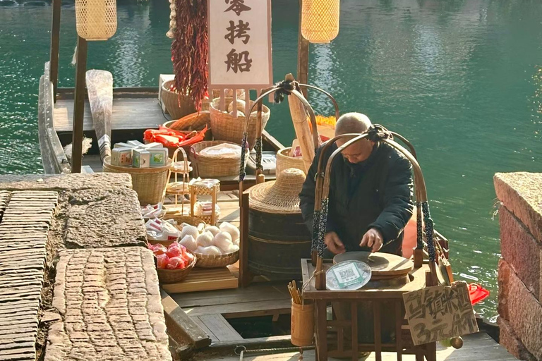 Hangzhou: Wuzhen Water Town Day Trip with Boat Ride Guide for English