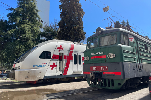 تبليسي: حيث لا يذهب السياح - جولة السكك الحديدية المنسية