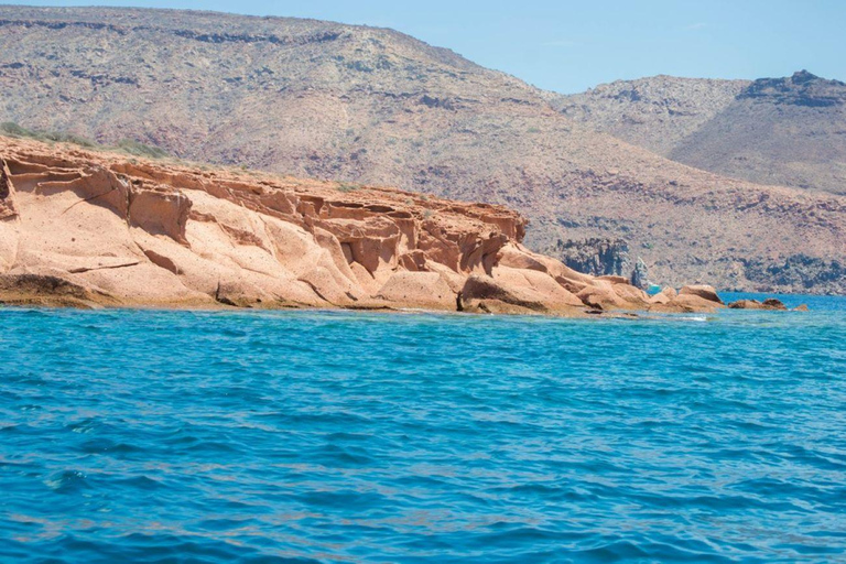 La Paz: Espíritu Santo Island Snorkeling Tour with Lunch