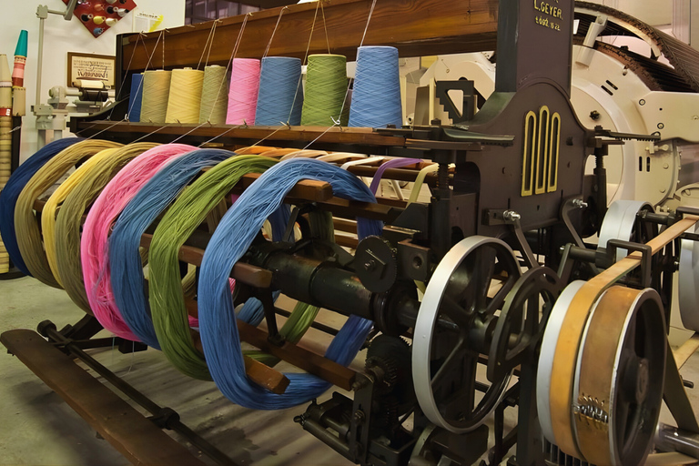 Łódź: Textile Museum Private Guided Tour