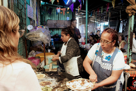 Cultural & Food weekend route in Oaxaca’s Main Market