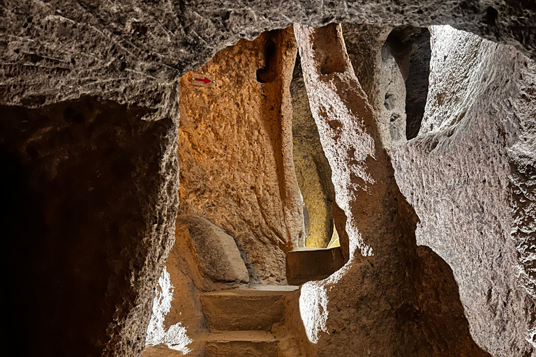 Capadócia: visita guiada com passeio de ATVPasseio misto com guia e transporte