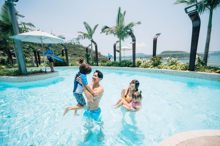 Hong Kong: Water World Entry Ticket Water World Pre-Summer Splash Admission Ticket