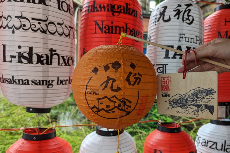 New Taipei: Jiufen Red Lantern Blessing Experience