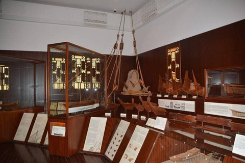 Salalah: Frankincense Museum Tour with Meal & Transfers