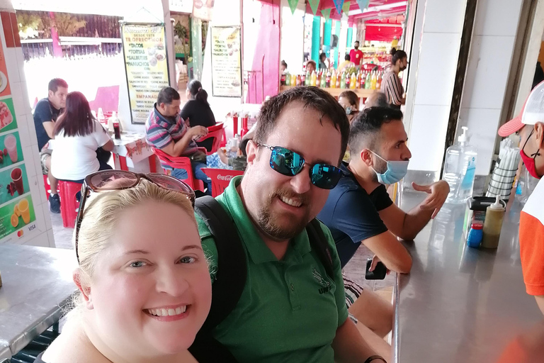 Cancún Foodie Delight: Local Markets &amp; Street Food FeastMeeting Point Cancun Downtown