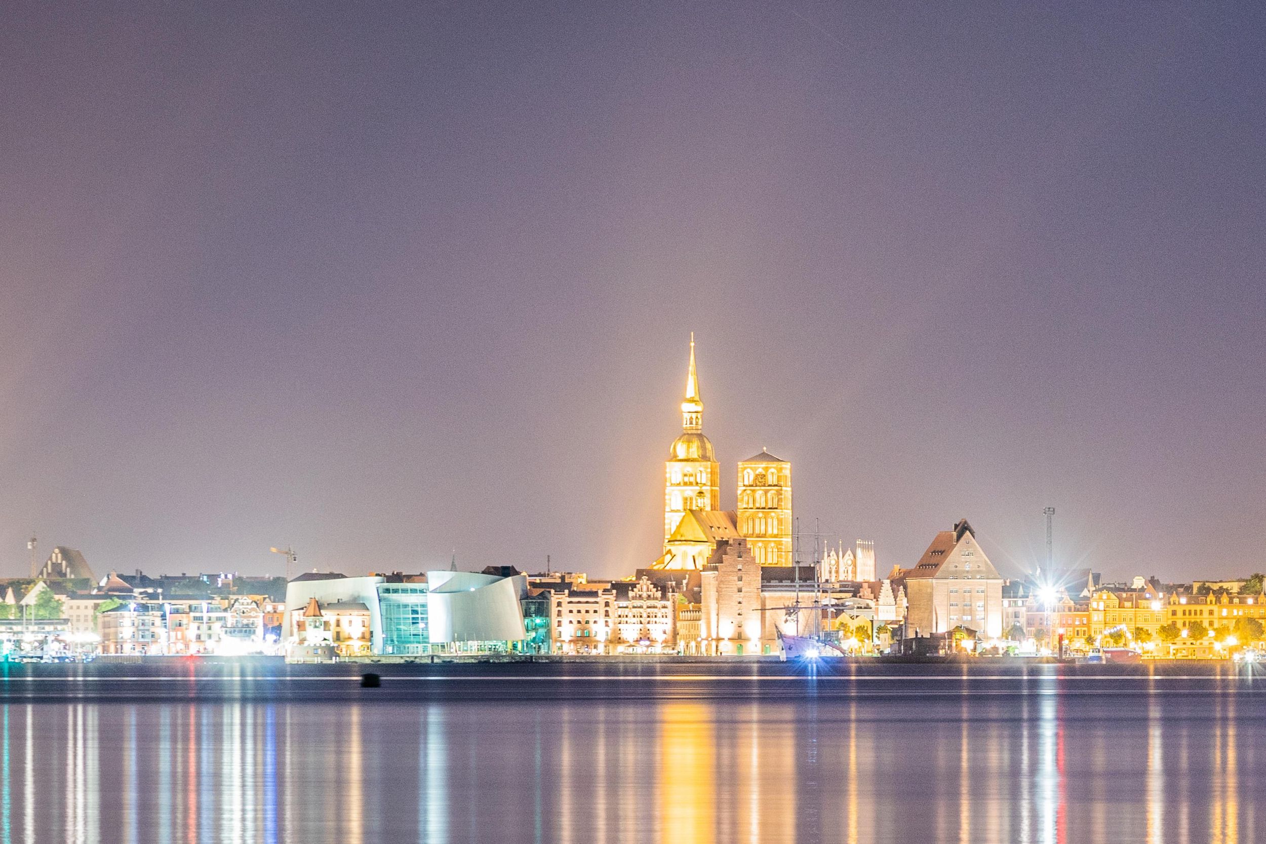 Lichterfahrten auf dem Sund mit dem Fahrgastschiff Sundevit