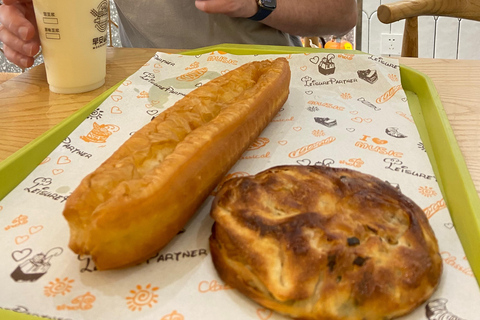 Mystery Menus Shanghai: 3-Hour Breakfast and Market Tour