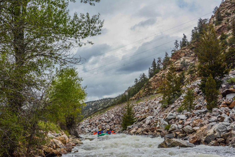 Denver Colorado: Dichtbij gezinsvriendelijk wildwatervaren