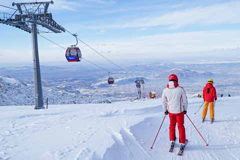 Kappadokien: Berg Erciyes Skifahren und Snowboarden TourTransfer, Mittagessen und gesamte Ausrüstung