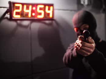 Brighton: scappa dal caveau e rapina l'escape room di una banca