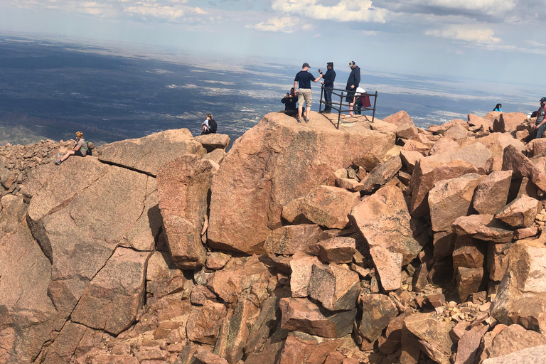Colorado Springs: Garden of the Gods & Pikes Peak Tour