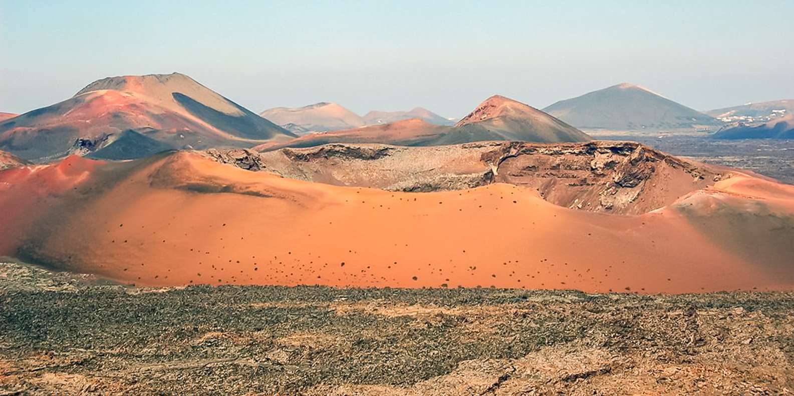 Lanzarote: Parco Timanfaya e Jameos del Agua Tour di un giorno intero |  GetYourGuide