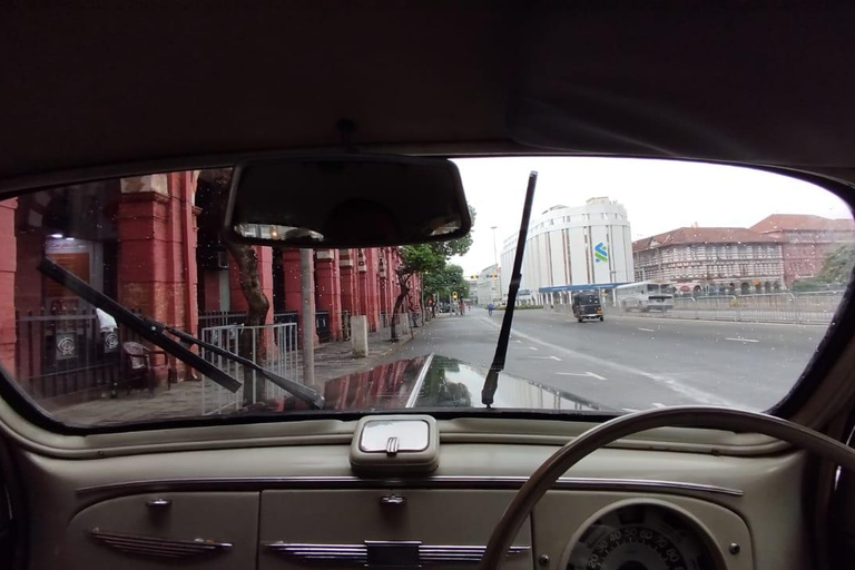 Colombo: Unique Classic Car Sightseeing Experience