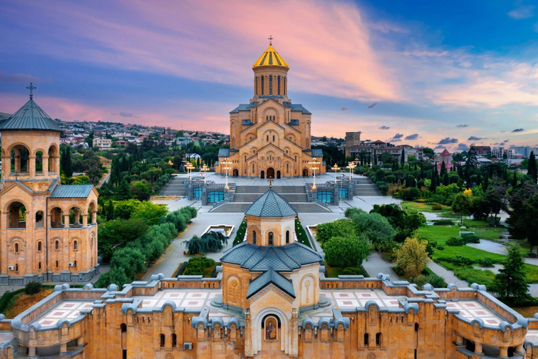 Private 4-Day Georgia Highlights: Wine, Mountains & Culture