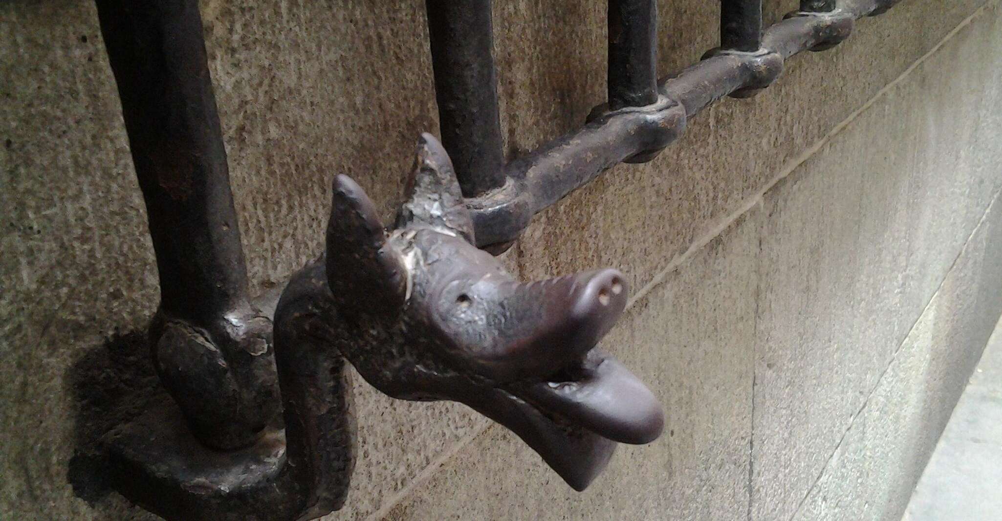 Barcelona: Gothic Quarter Legends Walking Tour with Tapas photo 8