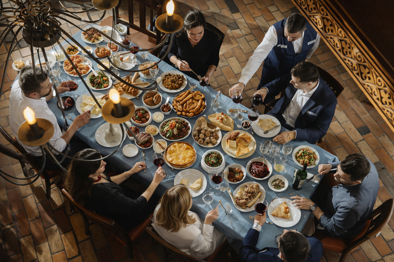 Tbilisi: Georgian Dinner, Dance Show, and Hotel Pickup