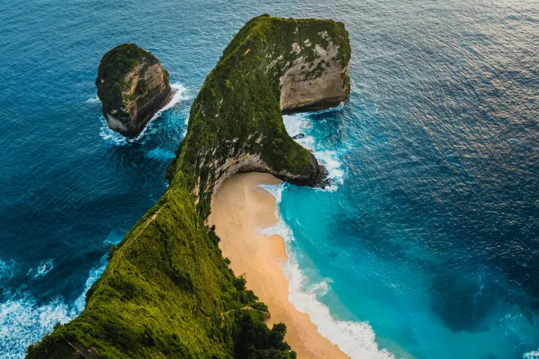 Bali: Nusa Penida Full-Day Tour with Waterfall Package