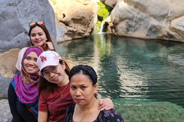 Muscat: Fanja, Wadi Qurai, and Sumail Castle Day Trip