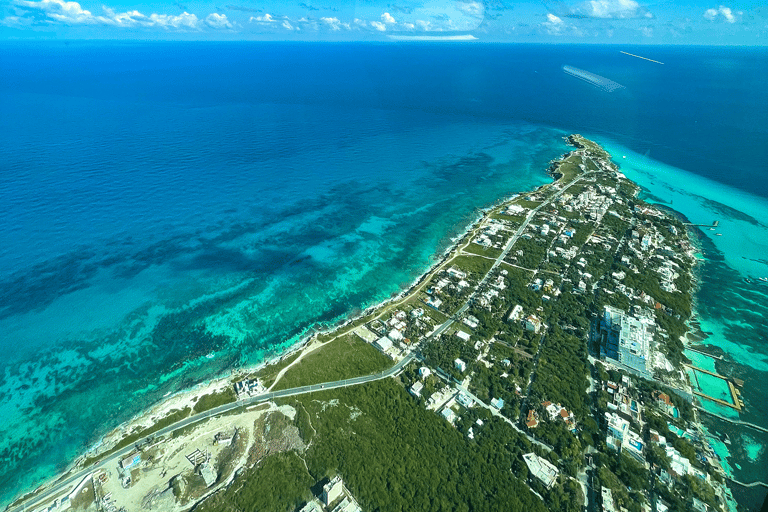 Vuelo panorámico a la Zona Hotelera de Cancún e Isla Mujeres