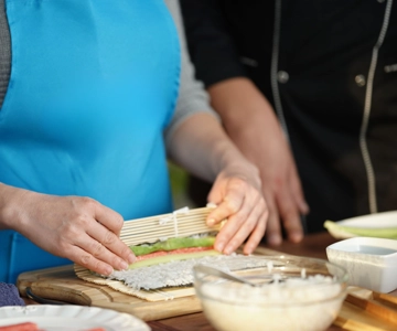 Chicago: Hands-On Sushi Making Class With Local Chef