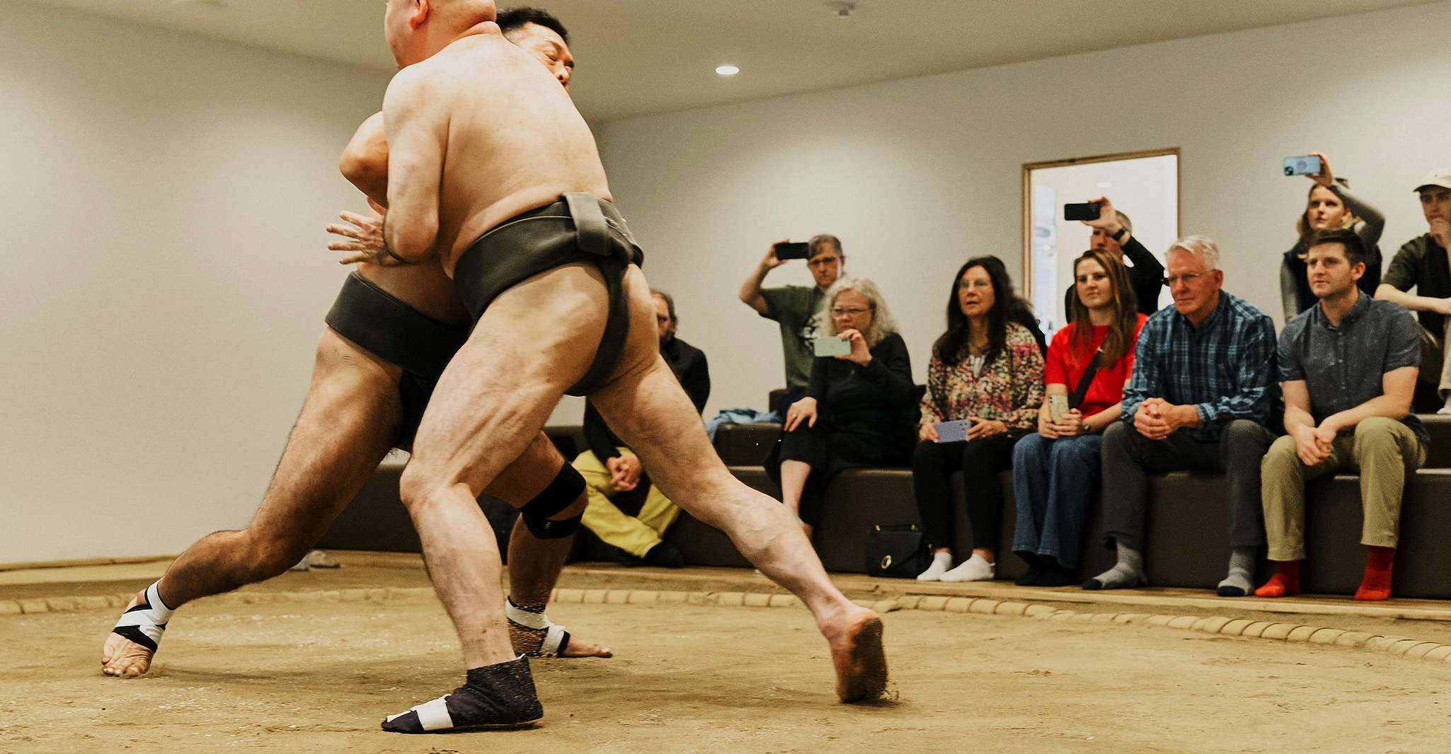 Osaka: Sumo Experience with Live Show & Audience Challenge photo 16