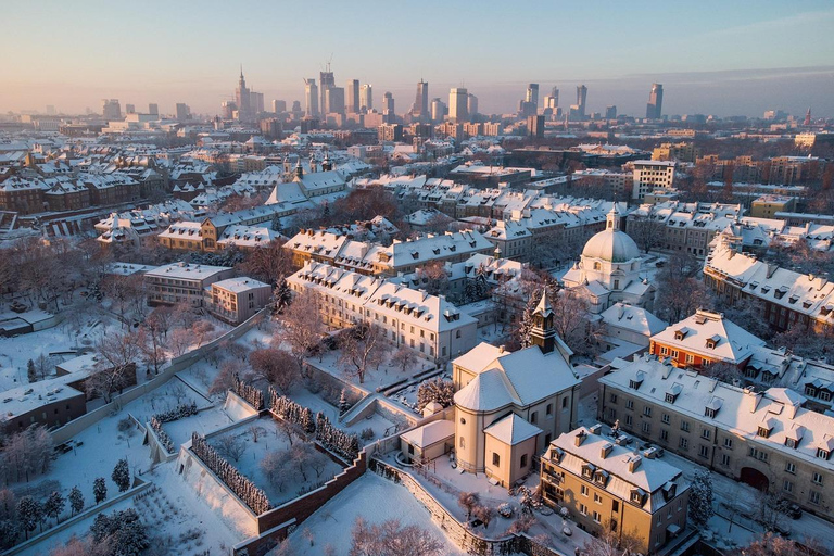 Varsóvia: passeio de Natal polaco com comida e bebidasVarsóvia: tour de Natal polaco com comida e bebidas
