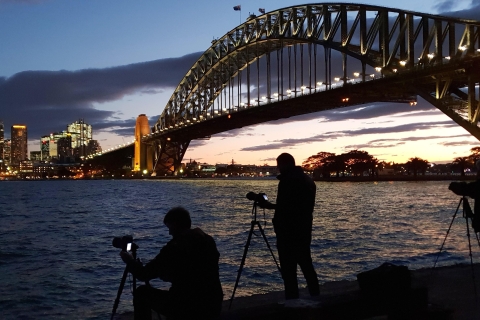 Sydney : Sydney Highlights Night Tour avec un photographe localSydney : Hotspots photo secrets au coucher du soleil avec vin et fromage