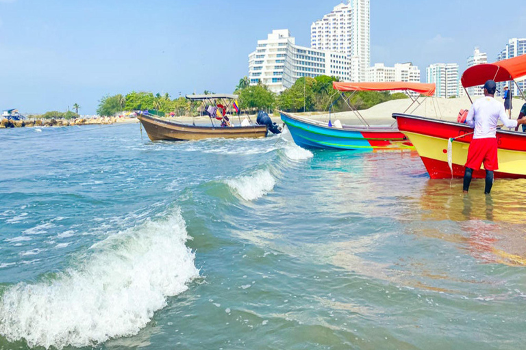 Tierra Bomba: Day trip + Lunch + Transport from Cartagena