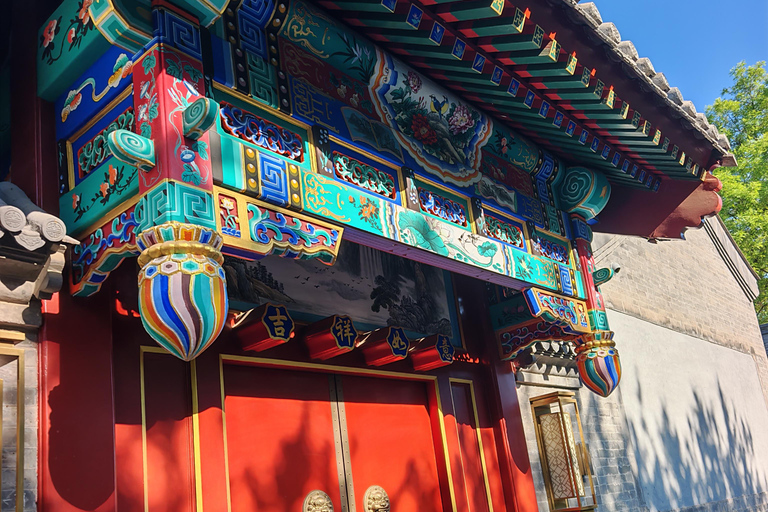 Lao Beijing Shichahai Hutong: Courtyard, Opera, Tea & Snacks Exclusive Private Shichahai Hutong Tour(Private tour)
