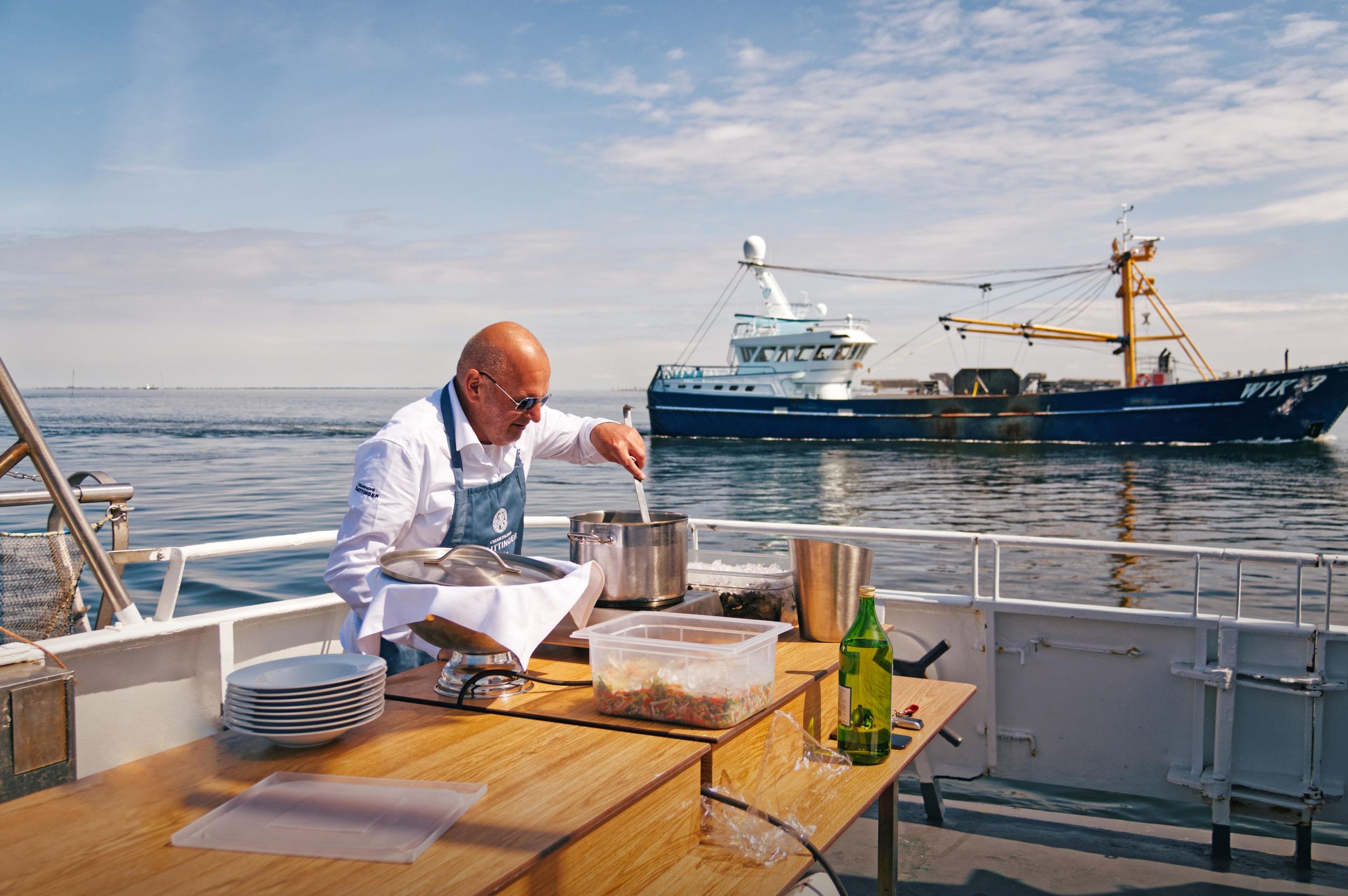 Sylt: Shell safari with boat | incl. Mussel tasting & 1 glass of wine