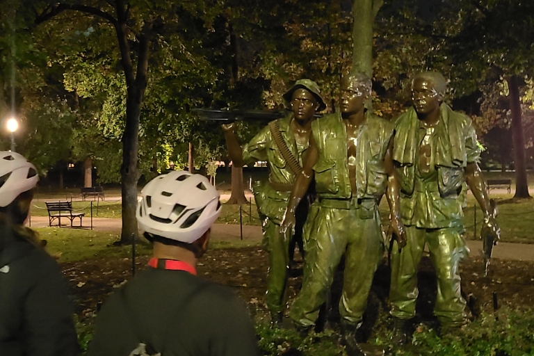 Washington DC Monuments by Night Bike Tour Standard Option