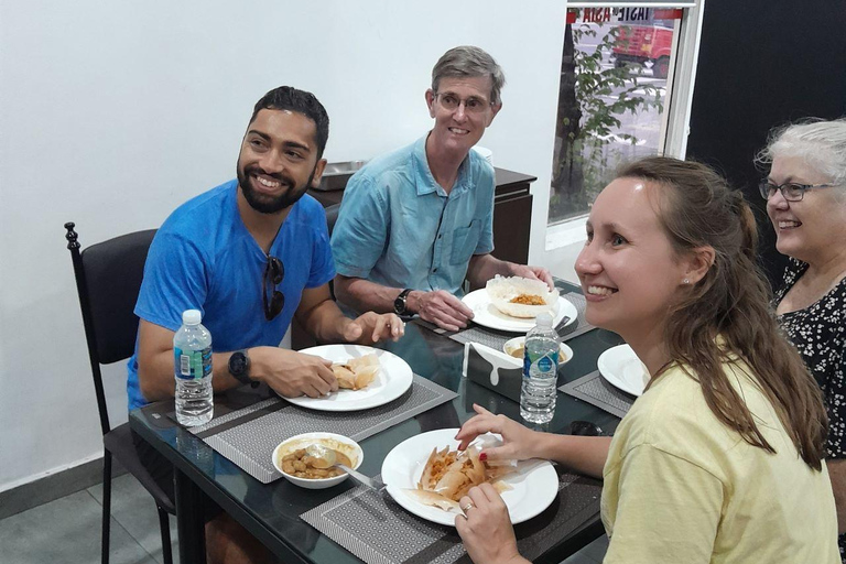Scooter Street Eats Tour in Colombo ( All inclusion )