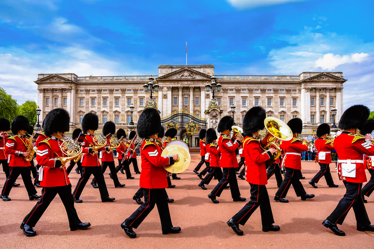 London: Inträde till Buckingham Palace och vaktavlösningUtbyte av hästgardet och rundtur i Buckingham Palace