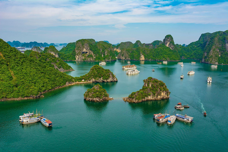 Baie d&#039;Ha Long 2 jours 1 nuit en croisière 3 étoiles au départ de Ninh Binh