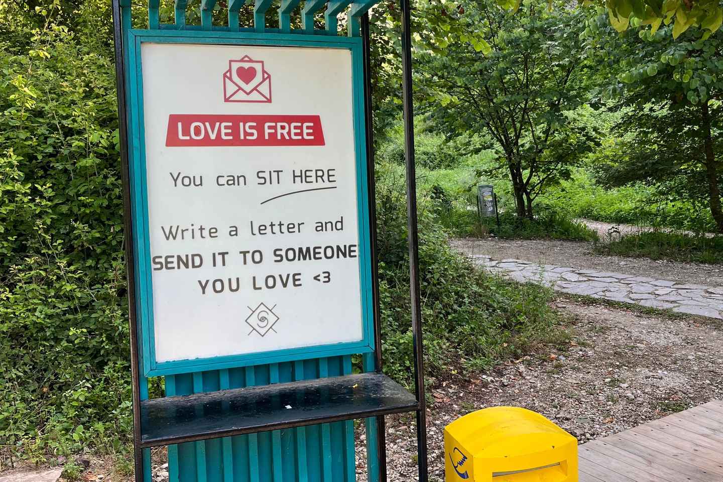 Sarande: Blue Eye mit traditionellem Essen und Weinprobe