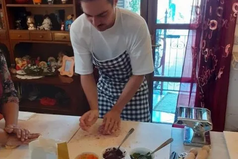 Arezzo: Colorful Tagliatelle and Ravioli Home Cooking Class