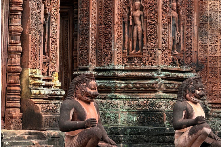 Kulen Mountain Day Tour with Picnic Lunch and Banteay Srei Private Tour with Picnic Lunch