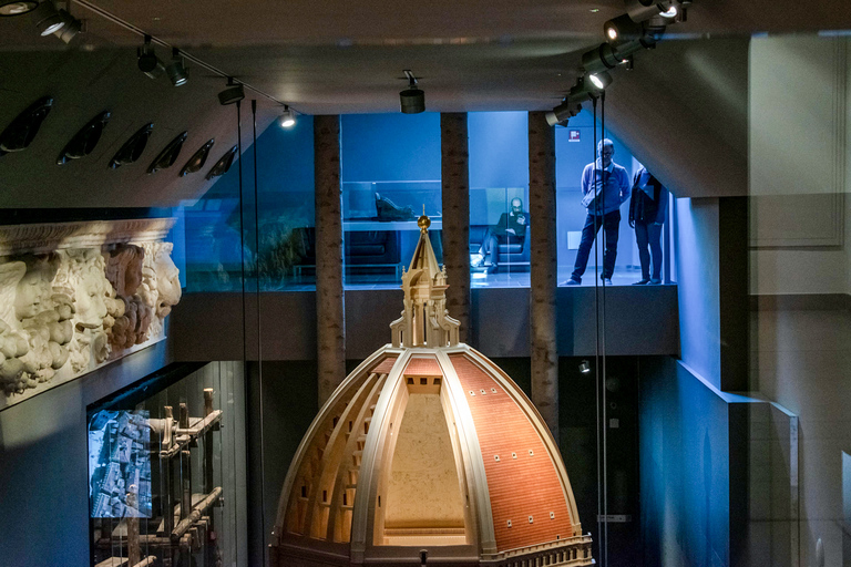 Florence : col de la cathédrale avec dôme, baptistère et crypte