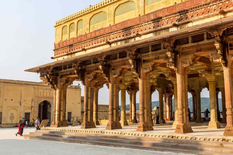 Desde Jaipur: Excursión Privada en Coche por el Fuerte Amber, Jal Mahal y MásExcursión Todo Incluido con Tasas de Monumentos y Comida