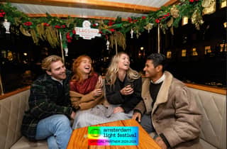 Amsterdam: Lichterfest Private Bootsfahrt mit Getränken