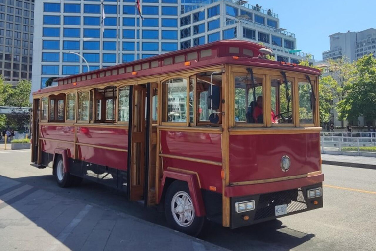 Vancouver: Stanley Park Trolley Hop On Hop Off Shuttle Stanley Park: Classic Trolley Shuttle 2 Day Pass