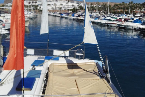 Gran Canaria: Catamaran trip with drinks, lunch, and snorkeling Gran Canaria Private Catamaran Excursion with Drinks, Lunch, and Snorkeling