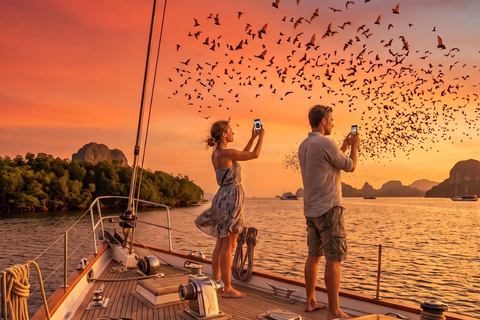 Labuan Bajo: Luxury Sunset Speedboat, Small Group + Snorkel Luxury Sunset Speedboat Tour : Direct Reporting