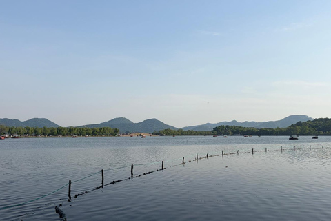 Hangzhou: West Lake Half-Day Tour with Boat Ride