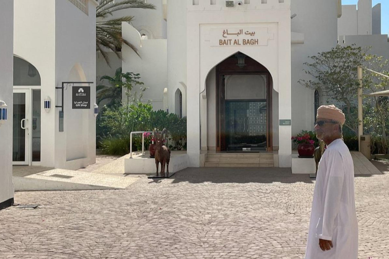 Best of Muscat in One Day (8–9 Hours) with Hotel Pickup