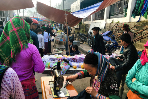 Hà Giang HORIZONTE DE DIVINIDAD Tour con jinete local fácil 3 DíasHa Giang HORIZONTE DE DIVINIDAD Tour con jinetes locales fáciles 3 Días